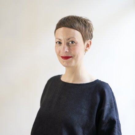Das Bild zeigt Kathrin Hildebrand